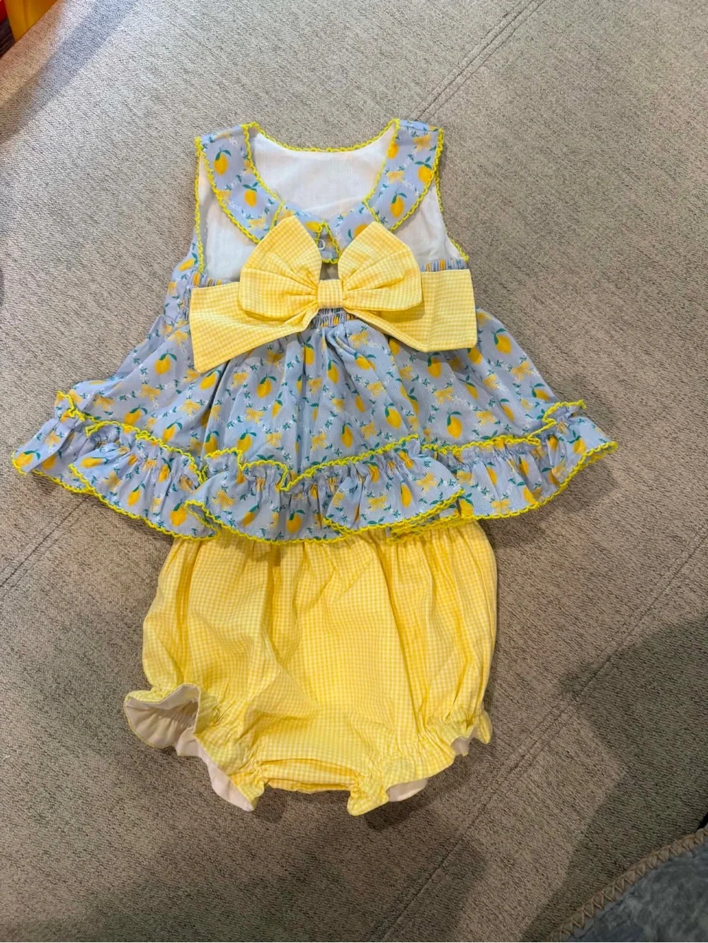 Seaux Smocked Girls Lemon Print Blue Ruffle Top with Yellow Bloomers 12M